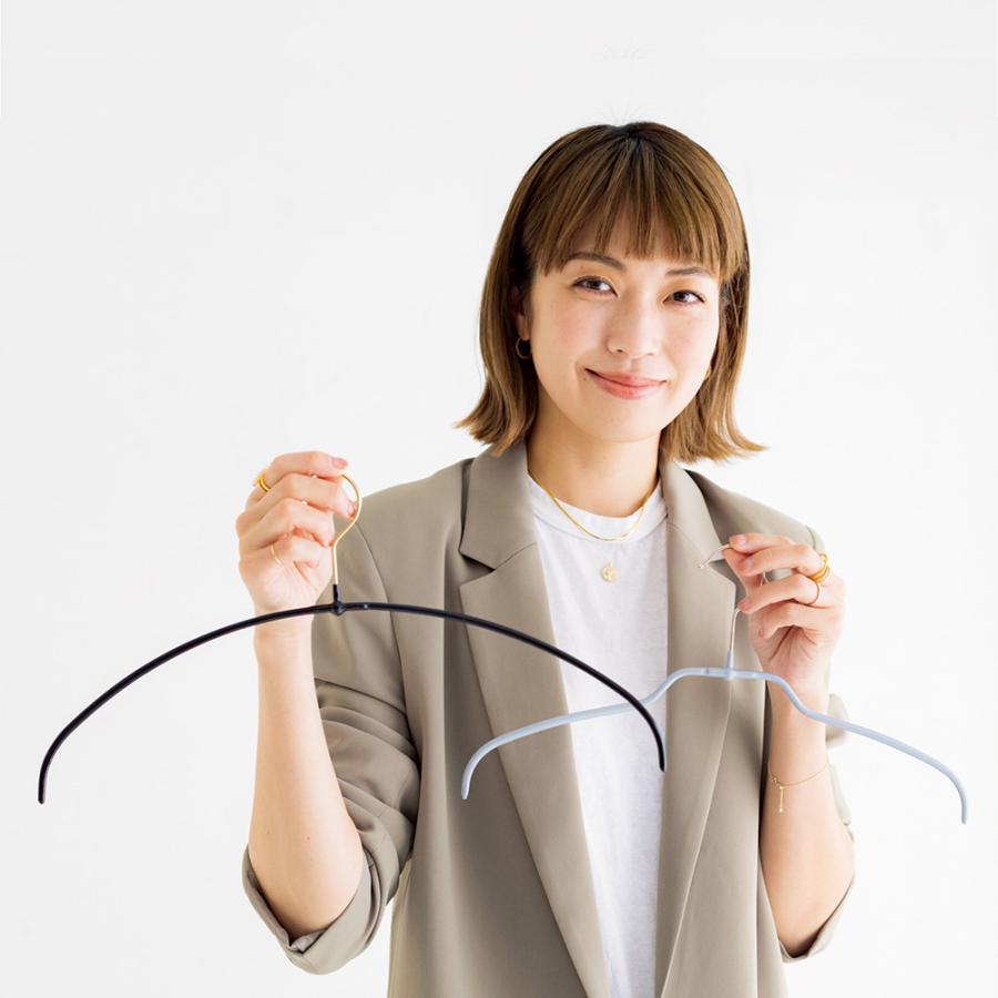 ≪お得な30本組≫ ジャストフィットハンガー シャツ【MAWA（マワ）×スタイリスト・小山田早織コラボ】 衣類ハンガー スカート スラックスハンガー 582405の画像