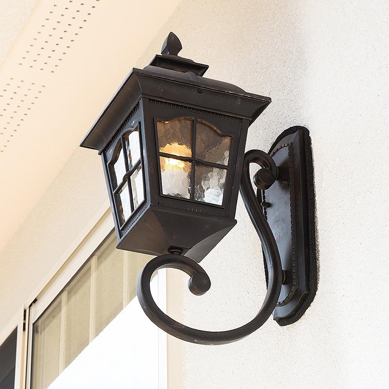 おしゃれなアンティークデザインのアウトドアライト 玄関照明 玄関