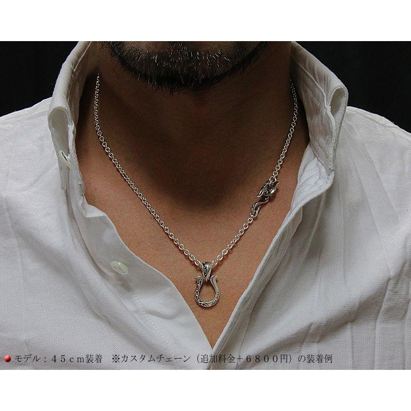 ペンダント 馬蹄　ホースシュー　アラベスク　トライバル　メンズ　レディース　唐草　ネックレス　シルバー９２５　チェーンの画像