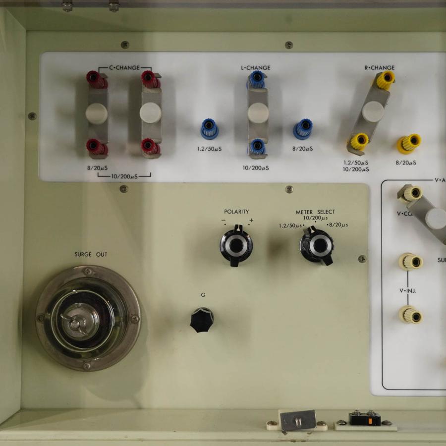 [DW]USED 8日保証 01/2023CAL NOISE LSS-770B LIGHTNING SURGE SIMULATOR 雷サージ ...