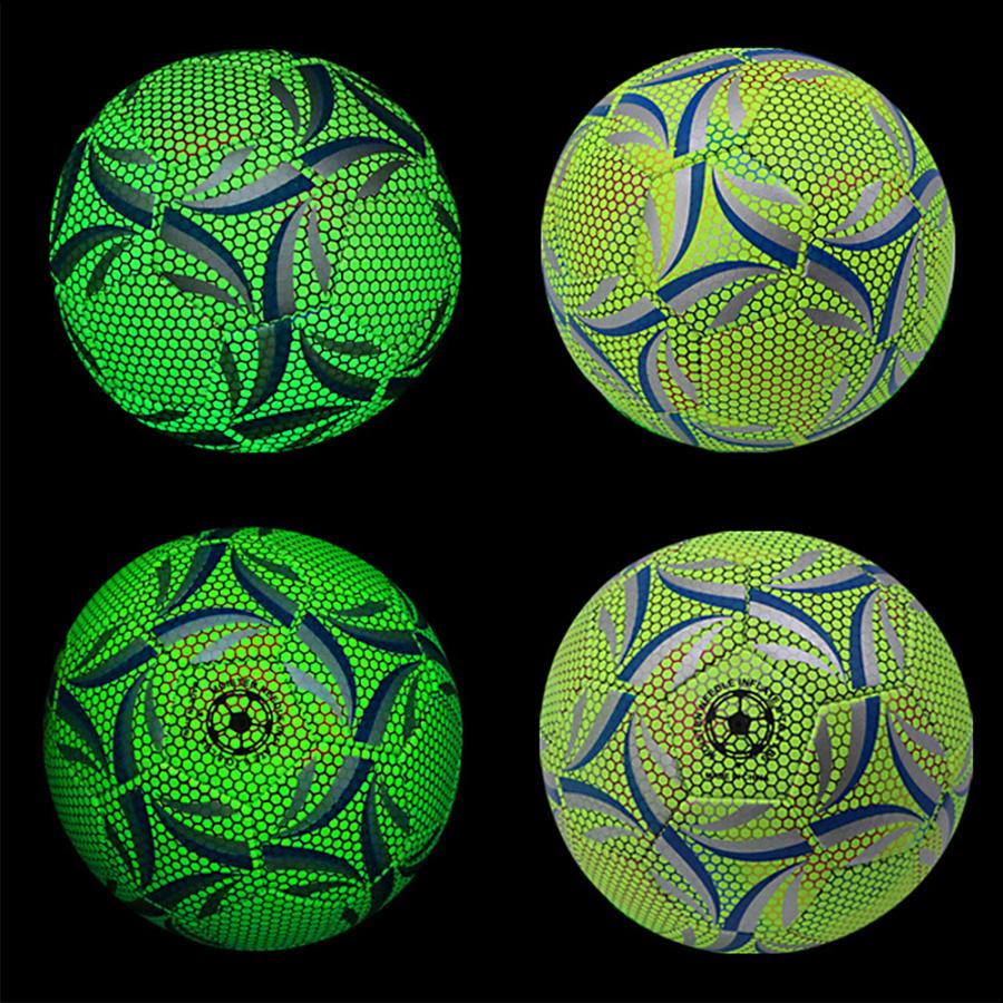 光るサッカーボール 4号 5号 プレゼント 夜間 練習 発光 蓄光 緑