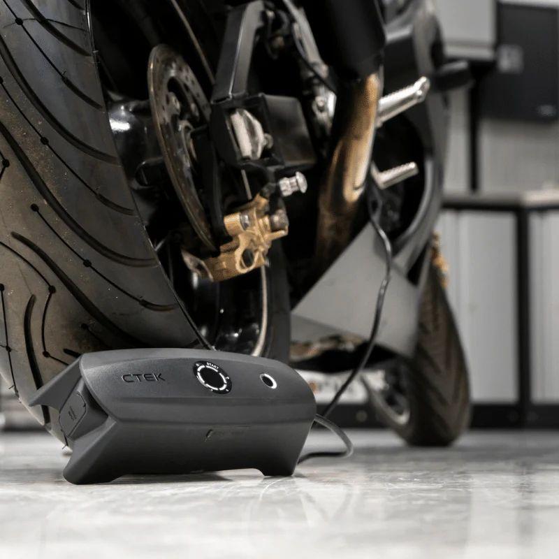 CTEK（シーテック） お取り寄せ バッテリーチャージャー 充電器 40-462