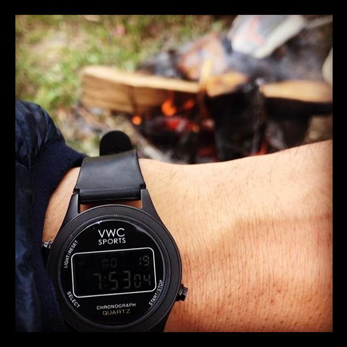 VAGUE WATCH Co.（ヴァーグウォッチカンパニー） DG2000 デジタル