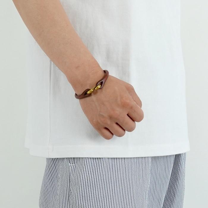 MISANI レザー ゴールド ブレスレット Sandinista（サンディニスタ） レザーブレスレット SANDINISTA S Hook