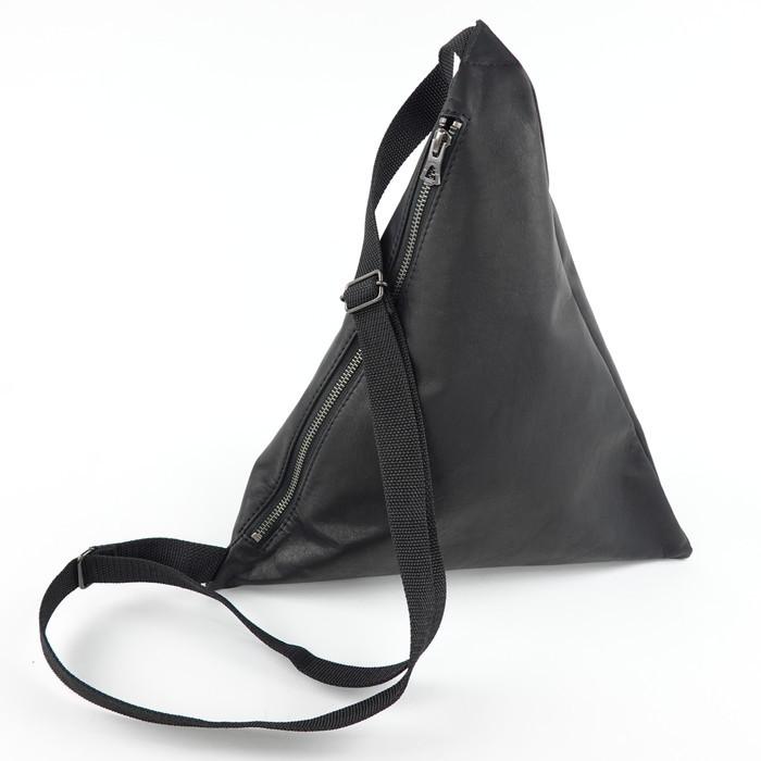 MR.OLIVE（ミスターオリーブ） 撥水レザートライアングルボディバック