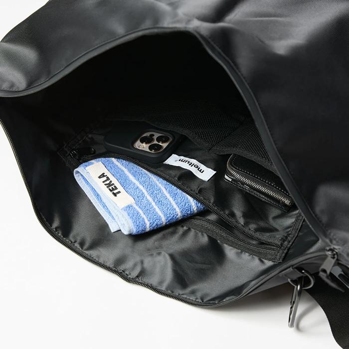 meltum（メルタム） ナイロンメッセンジャーバッグ NYLON MESSENGER