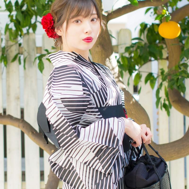 浴衣 レディース セット 1人で簡単に着れる ゆかた 作り帯 下駄 カタログ 腰ひも 豪華浴衣5点セット モノトーン 金魚 シンプル Dl Kimuface32 浴衣 水着通販dita 通販 Yahoo ショッピング
