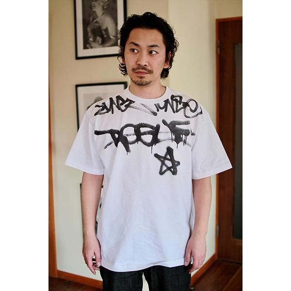 プリントt 落書き 文字 グラフィックデザイン プリントtシャツ ブラック ホワイト 半袖 T Shirts コットンシャツ 黒 男性 オシャレ Divaオリジナル Diva 2310 1 セレクトショップdiva 通販 Yahoo ショッピング