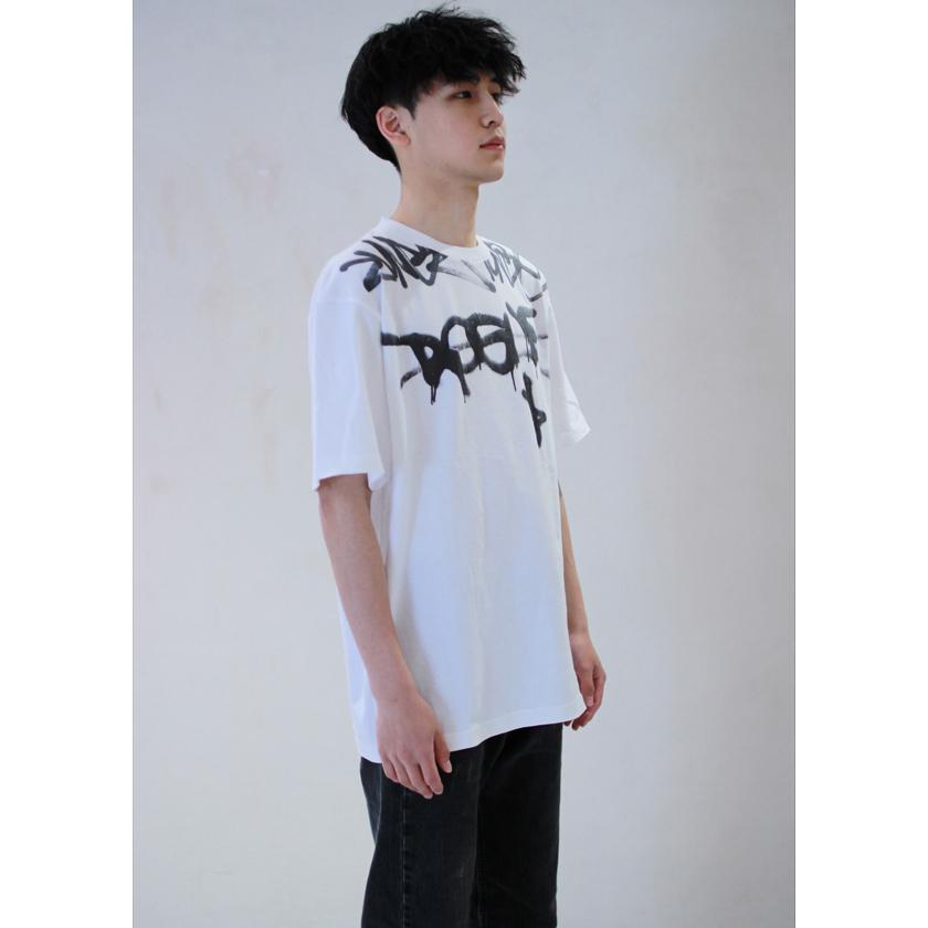 グラフィックプリントTシャツ ホワイト/ブラック プリントT 落書き 文字 グラフィックデザイン プリントTシャツ