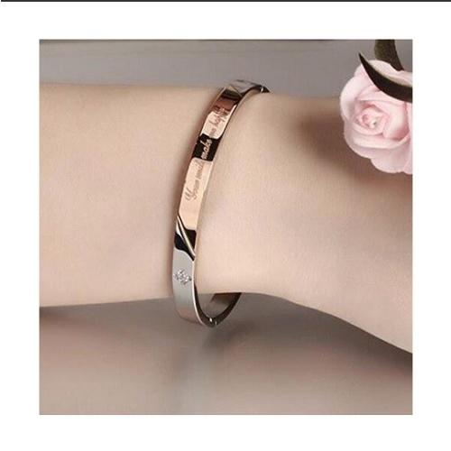 【D-J0002】刻印入り「Your smile make me happy」 Czダイヤモンド 入り サージカルステンレス ペア バングル カップル ブレスレット レディース メンズ |  | 04