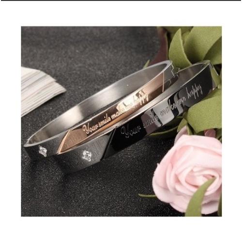 【D-J0002】刻印入り「Your smile make me happy」 Czダイヤモンド 入り サージカルステンレス ペア バングル カップル ブレスレット レディース メンズ |  | 06