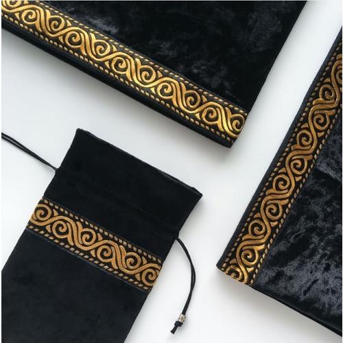 タロットクロス　高級感　大判　ベルベット　65cm×65cm　占い　カードがスムーズに　マジック　手品　マット　タロット |  | 03