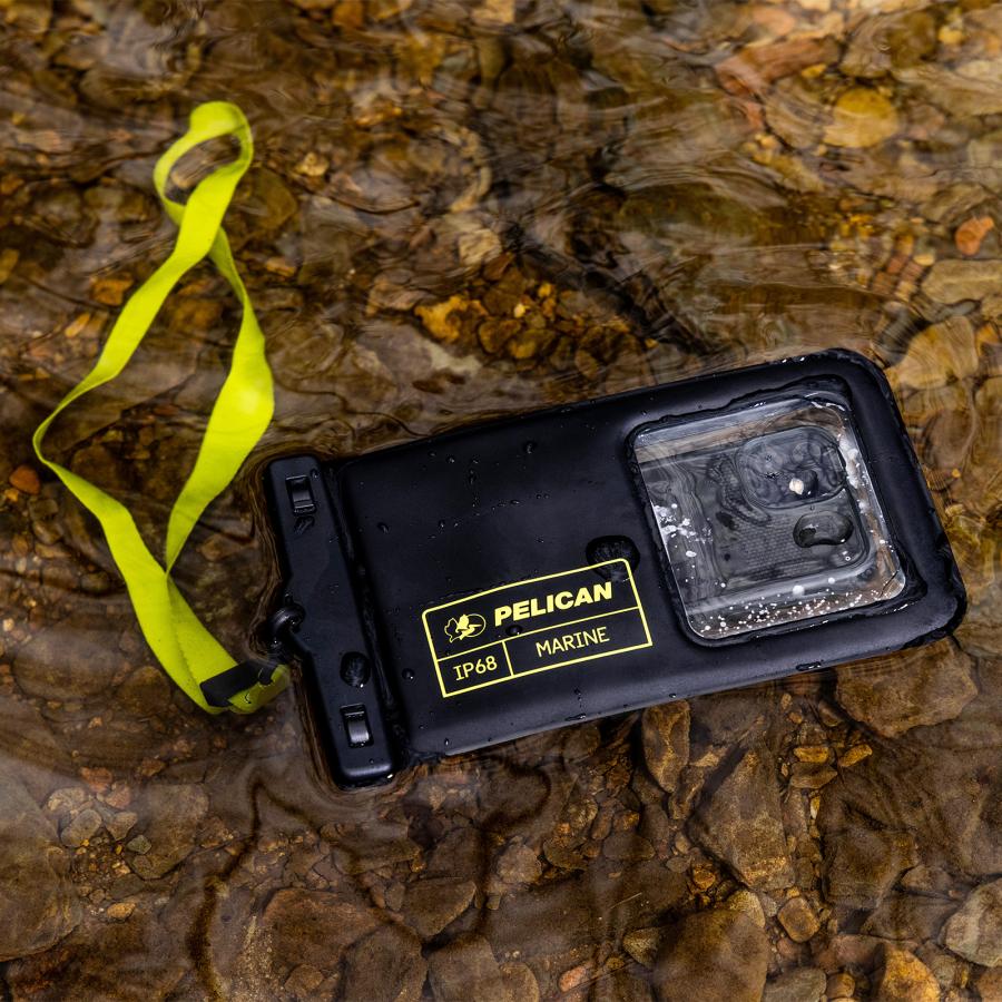 PELICAN ペリカン 防水スマホポーチXL ブラック/ネオングリーン [PP044688] IP68 Pelican Marine Waterproof Floating Pouch 水に浮く 6.9インチまで対応 |  | 05