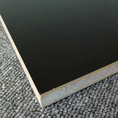 ブラックポリランバー 30mm×910mm×1820mm （A品）1枚組/約19.89kg棚板