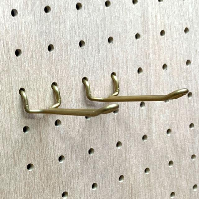 4mm厚有孔ボード用 Classic 真鍮ゴールドフック ANB-712（2本入り）25P