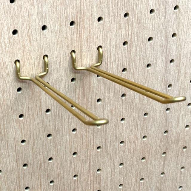 4mm厚有孔ボード用 Classic 真鍮ゴールドフック ANB-713（2本入り）25P