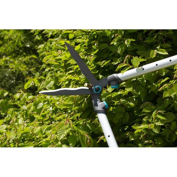 GARDENA(ガルデナ/ガルディナ)刈り込みばさみ(70〜90cm) アーム伸縮型 TeleCutターコイズブルー/黒/シルバー12304-20の画像