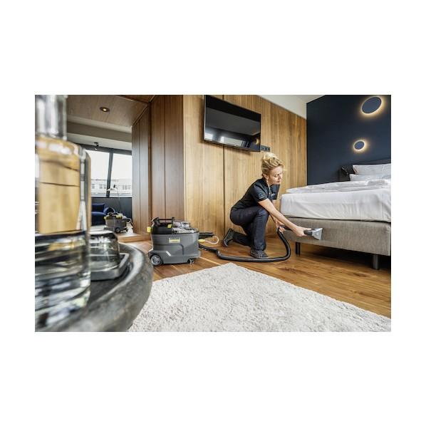ケルヒャー（KARCHER） 業務用カーペットリンスクリーナー Puzzi 8/1