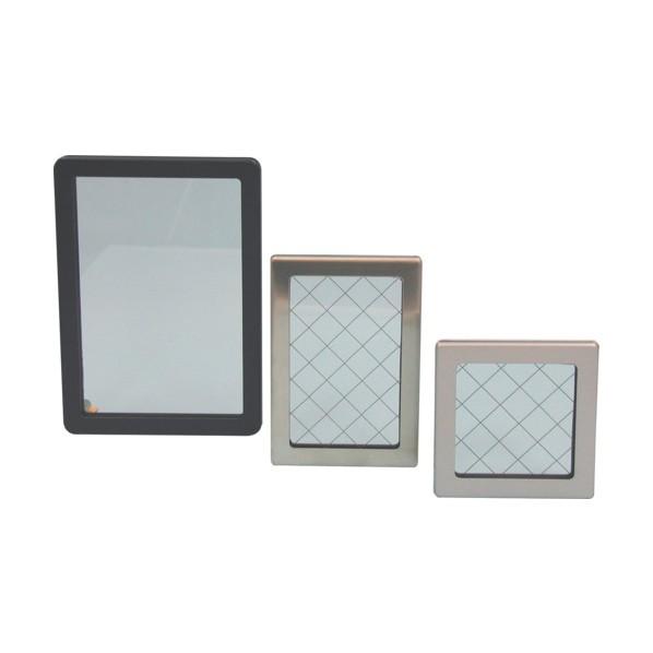 篠原電機 鋼板製 計器用窓枠SN型 UVカットフィルム仕様 網入ガラス 116×26×166mm SN-1015A-UVの画像