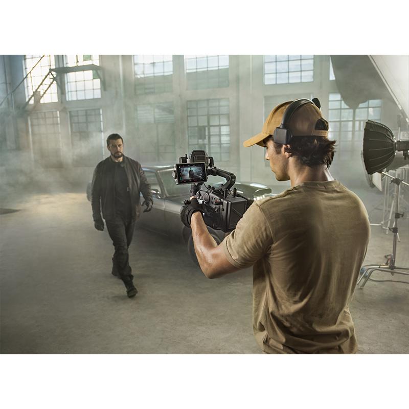 DJI DJI Ronin 4D 6K コンボ シネマティックイメージング 4軸安定化