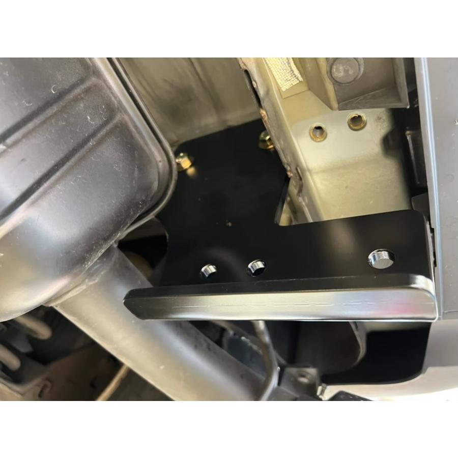 DMDヒッチ ベンツV350/W639 前期/後期 D級 2本出しキャリア BV3-1D-2