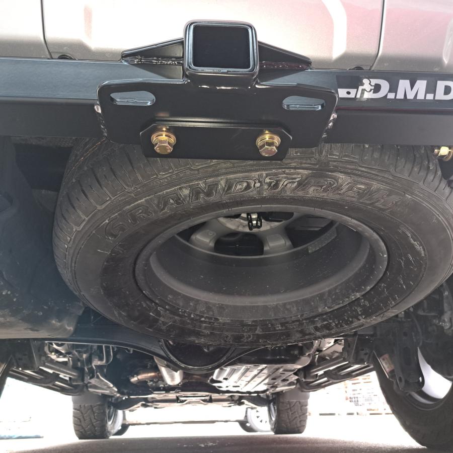 DMDヒッチ　ランクル300　E級　ヒッチメンバー　LC300-1E