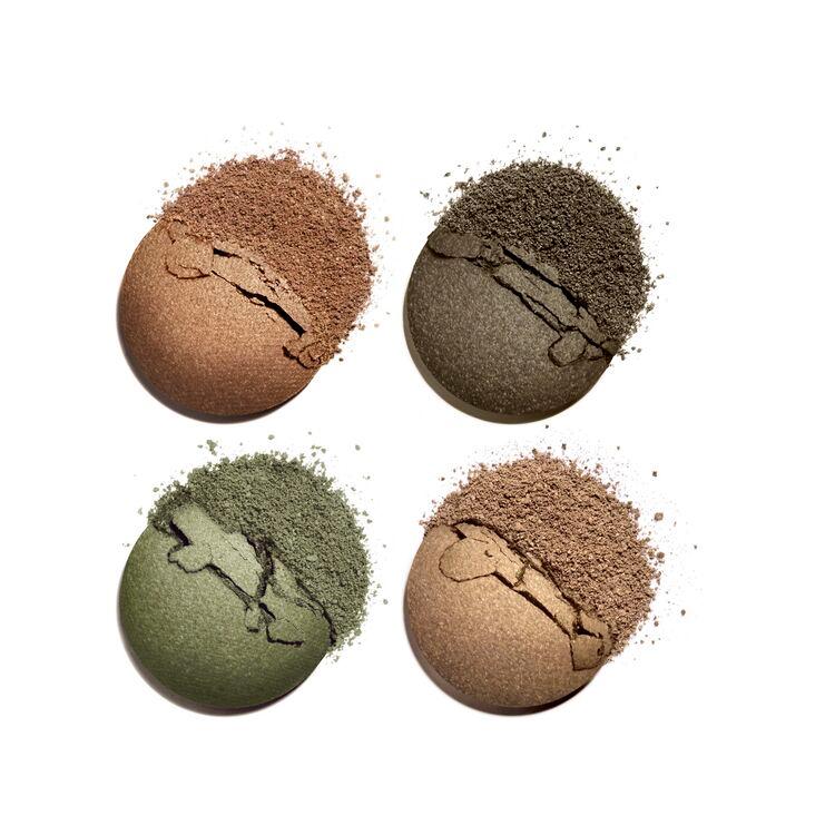 シャネル CHANEL レ キャトル オンブル 318 ブラーリー グリーン【ゆうパケット】 | CHANEL | 01