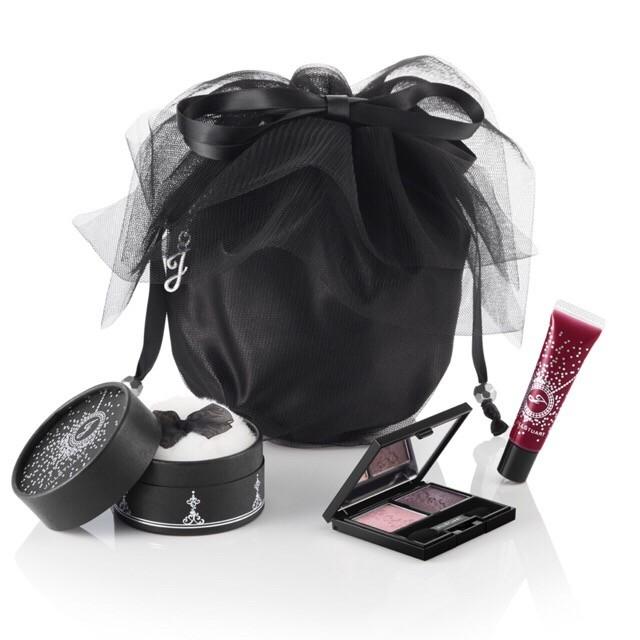 定形外郵便 ジルスチュアート Jill Stuart ブラックチュール コレクション クリスマス限定品 コフレ ギフト 192 Jil Cosme Dnfal 通販 Yahoo ショッピング