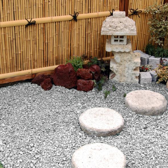 和風砕石砂利 高麗川砂利 白灰 15kg×2袋 【一部地域のぞき送料無料