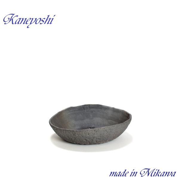 植木鉢 おしゃれ 安い 陶器 サイズ 24cm 山野草 丸 手造り 8号 エンシャント 室内 屋外 グレー 色 | 