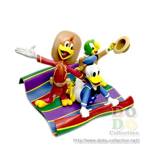 ドナルド パンチート ホセキャリオカ 三人の騎士 フィギュアリン アメリカディズニーパーク 限定 グッズ お土産 Dlr Ab1142 ドドコレクション 通販 Yahoo ショッピング