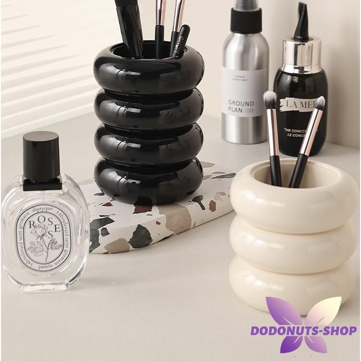 ドーナツ チューブ 四段 ブラシスタンド 全2色 ペン立て 韓国 : ドド