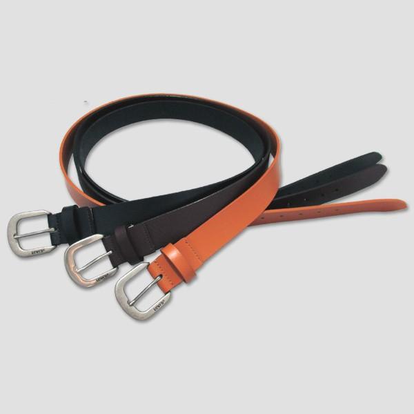 Levi's 牛革長尺ハーネスバックル付きベルト | Levi's