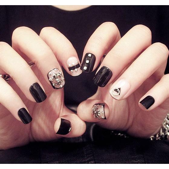 ネイルチップ ネイル つけ爪 ネイルアート スタッズ ゴシック ロック Nail 04 毒いちご 通販 Yahoo ショッピング