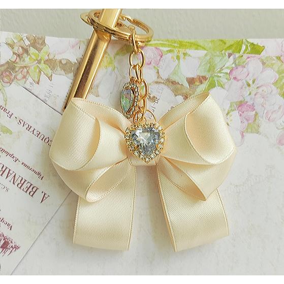 専用　549☆ぷっくりハートキーホルダー４個セット　薔薇　リボン　レース 専用 549☆ぷっくりハートキーホルダー4個セット 薔薇 リボン レース