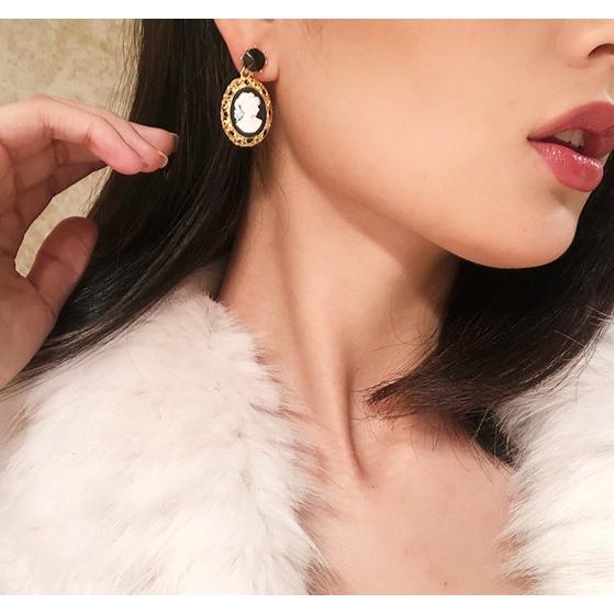 カメオ ピアス アクセサリー 浮き彫り レトロ ヴィンテージ風