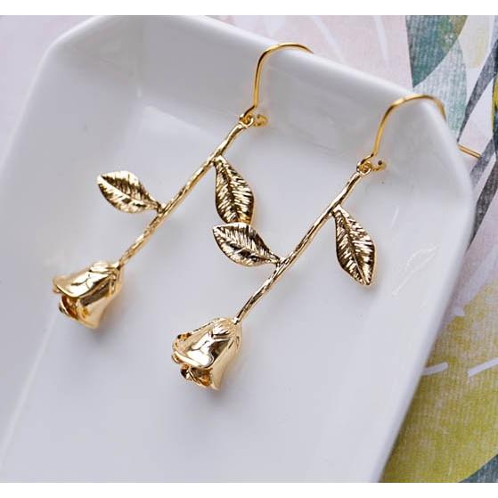 ピアス レディース 揺れる 韓国 薔薇 バラ ぶら下がり レトロ Pierce 46 毒いちご 通販 Yahoo ショッピング