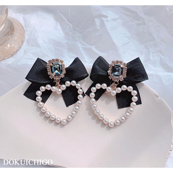 ピアス　リボン　白　パール　ピンク　しずく　ビジューチャーム　推し　デート　春 ピアスリボン白パールピンクしずくビジューチャーム推しデート春