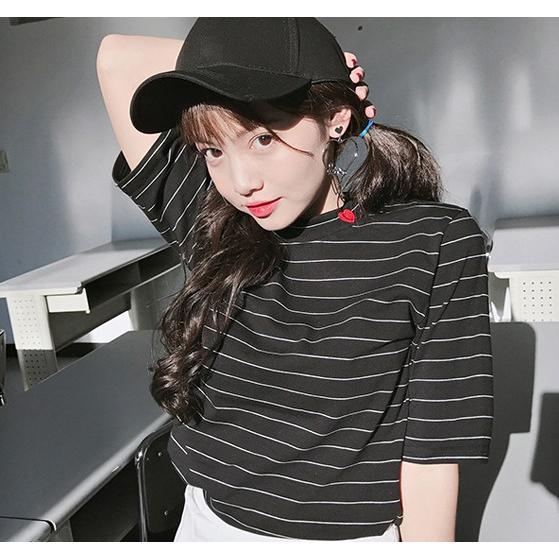 【新品】SAINT LAURENT ハートTシャツ　レディース　夏服　S SAINT LAURENT ホワイト Tシャツ ハート - メルカリ