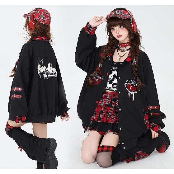 メンヘラチャン イチゴパーカー スタジャン タグ着き LiSA | 12月までツアーが続くので、厚手のスタジャンパーカー