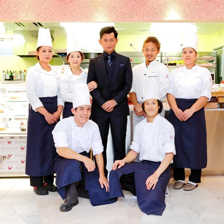 誕生日 記念日 マカロン スイーツ 人気 ギフト おしゃれ 高級 宇宙 大切な方へ  的場浩司さんコラボスイーツ Tiamo ティアーモ  冷凍便マカロン 新感覚 かわいい | ブランド登録なし | 09