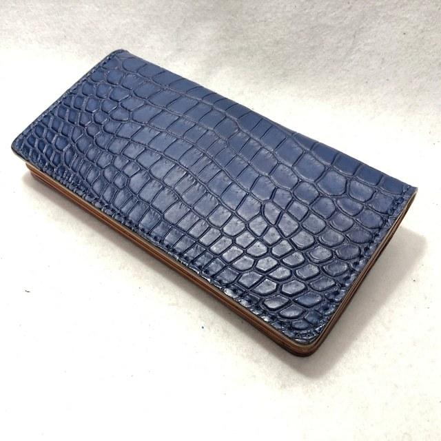 pfg-croco-ai-tan-010