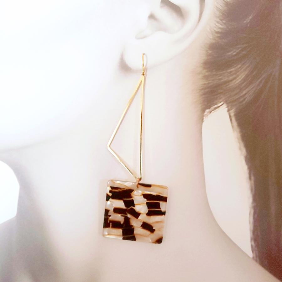 シェルマーブル風トライアルピアス☆大ぶり☆ピアス＊イヤリング  