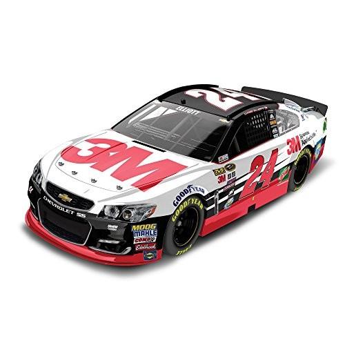ライオネル ・ レーシング Lionel Racing Chase Elliott3M 2016 Chevy SS NASCAR 1:24 Scale Diecast Caの画像