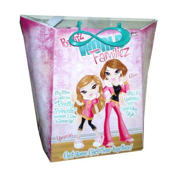 Bratz ブラッツ World Familiez 2 Pack Doll Set - Yasmin As a Little Kid and Her Mom Portia with Eの画像