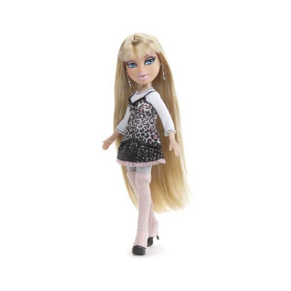 Bratz ブラッツ Basic Doll-Cloe ドール 人形 フィギュアの画像
