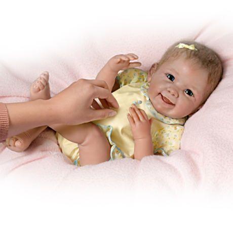 【アシュトンドレイク】★Tummy Tickles★ Touch-Activated Baby Doll By Lin/赤ちゃん人形/ベビードール_3