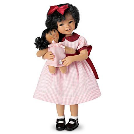 【アシュトンドレイク】Mayra Garza ★Aisha★ Poseable Doll With FREE Doll/赤ちゃん人形/ベビードール