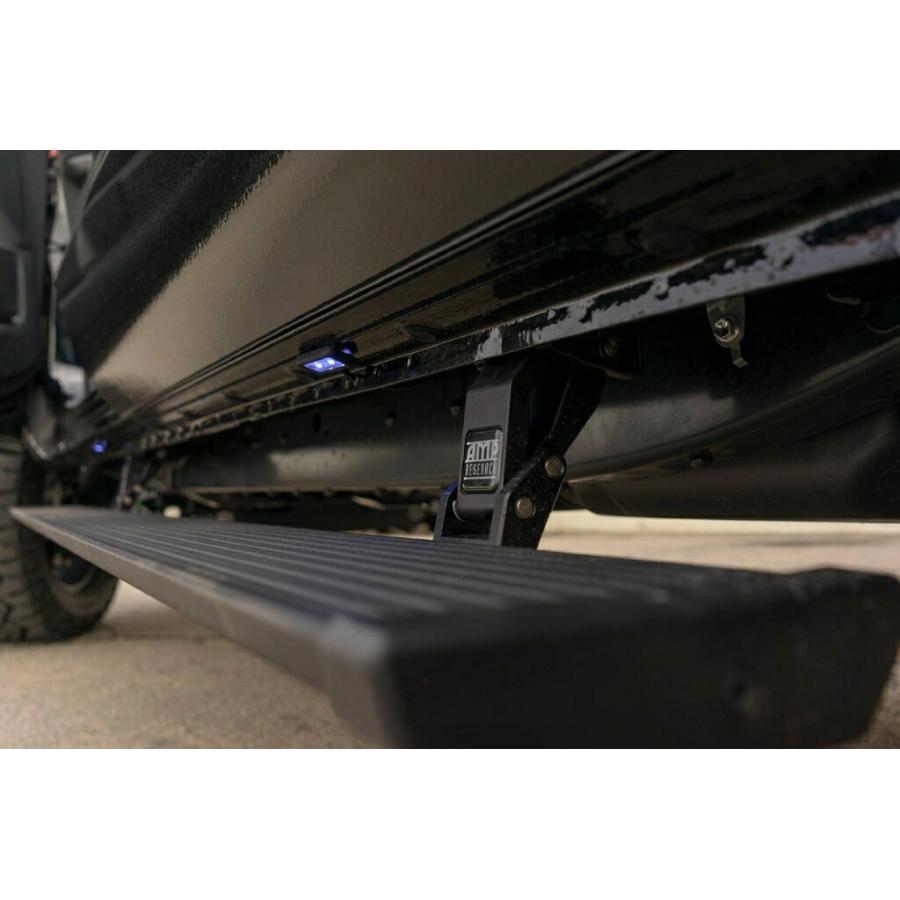 美品 [AMP Research 正規品] 電動パワーステップ/サイドステップ タホ サバーバン アバランチ ユーコンXL・デナリ/エスカレード/75115-01A 【3937209108】(138240円)