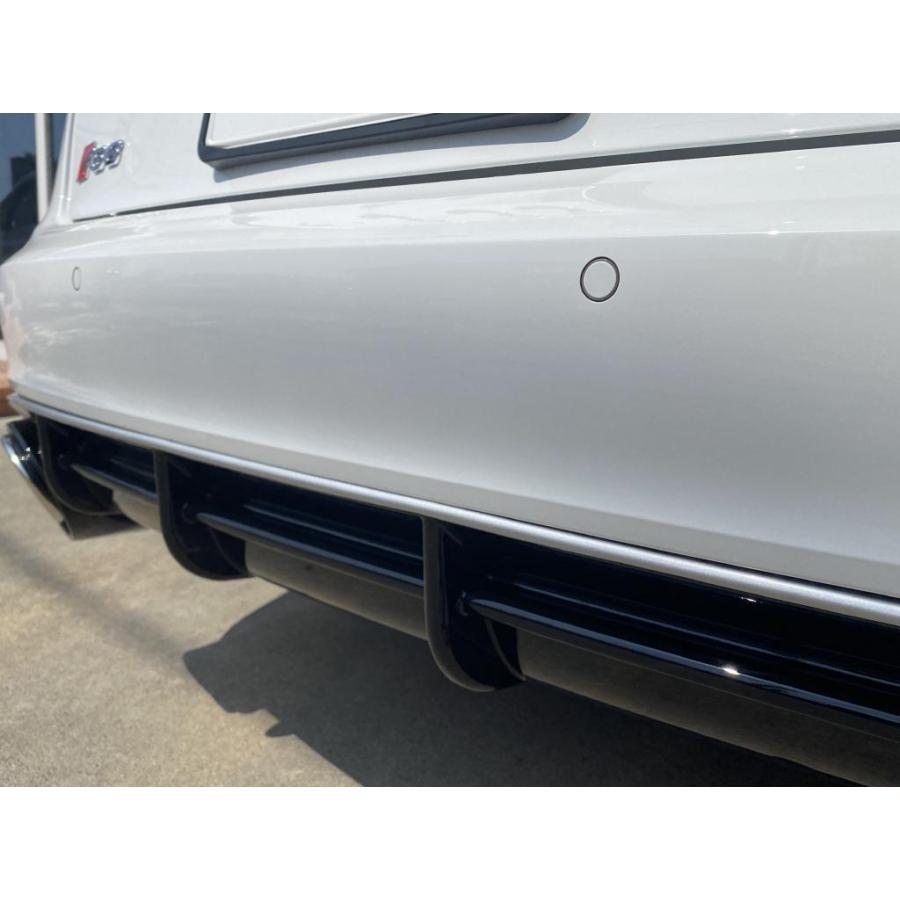 Audi [MARVIN 社製]RS6タイプ OEリアディフューザー マフラー